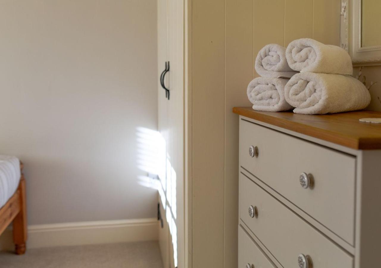 Jasmine Cottage - 2 Bedroom In Heart Of Bourton! Exterior photo