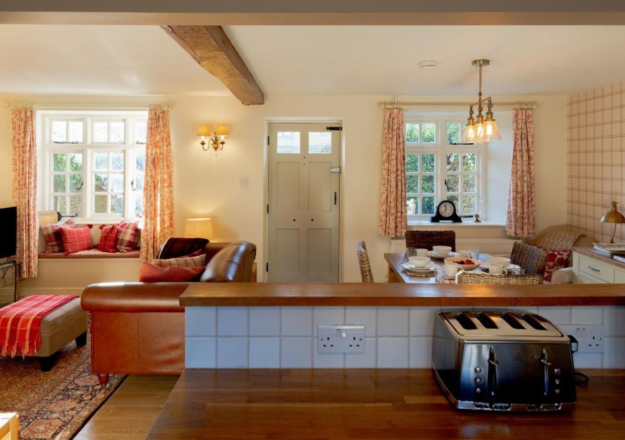Jasmine Cottage - 2 Bedroom In Heart Of Bourton! Exterior photo